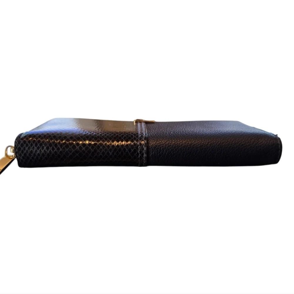 Victoria's Secret Midnight Blue Faux Leather Zip Around Wallet Organizer - Picture 9 of 13